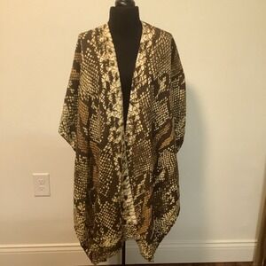 Do Everything in Love Snakeskin Print‎ Kimono Wrap One Size Brown Tan Viscose